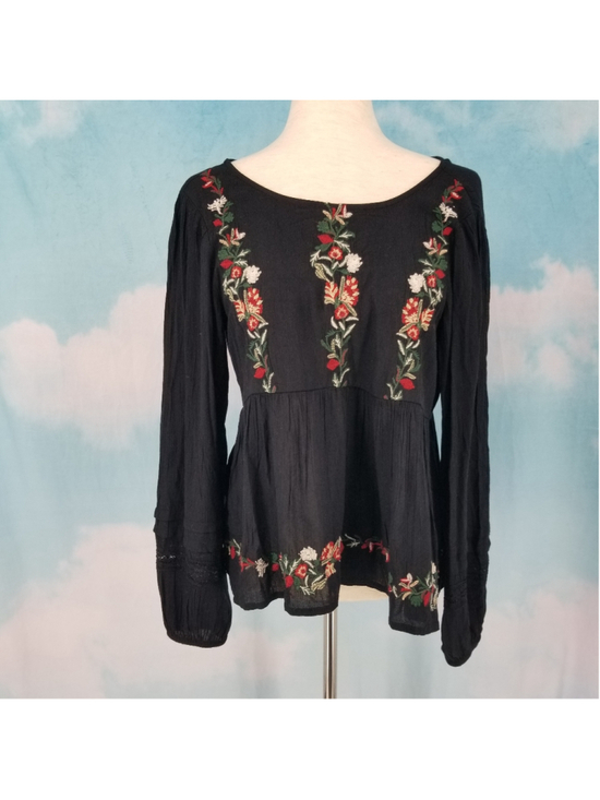 American Eagle Outfitters Tops - American Eagle Embroidered Blouse Balloon Sleeve Tie Back Black Floral XS Boho